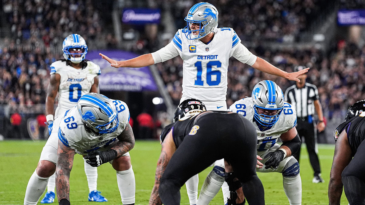 Detroit Lions quarterback Jared Goff (16) talks to teammates before a play against Baltimore Ravens during the second half at M&T Bank Stadium in Baltimore, Md. on Monday, Sept. 22, 2025.