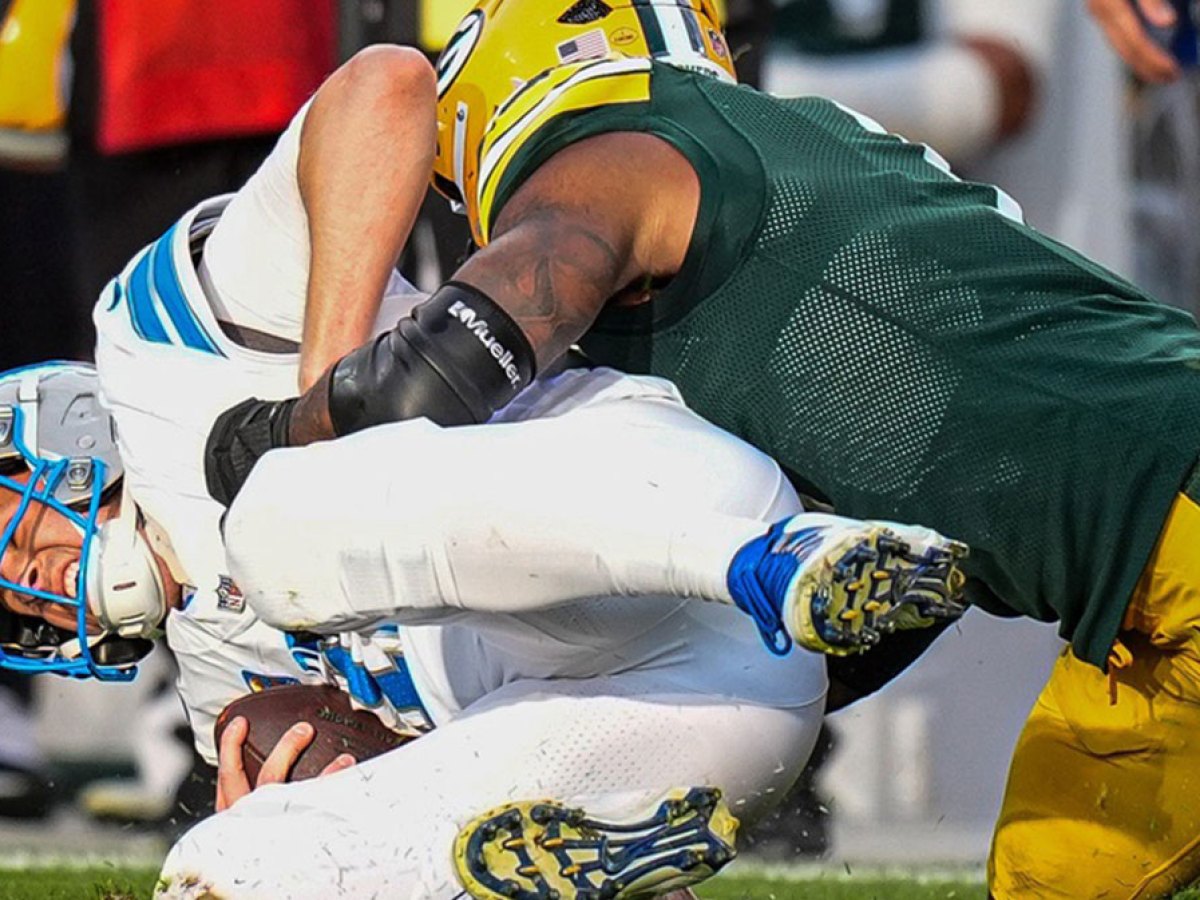 Packers news: Micah Parsons' first sack compared to National Geographic  video