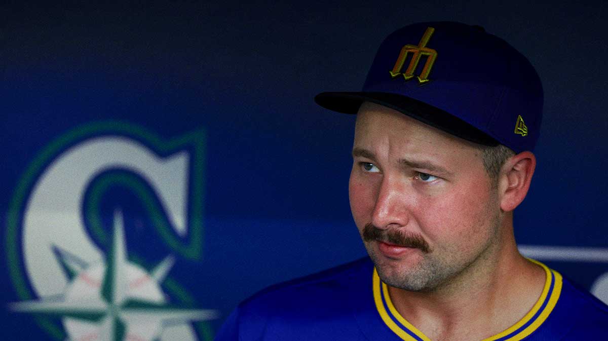 Mariners catcher Cal Raleigh sparks AL MVP buzz as Jeff Passan praises his viral “Pho Kit” shirt in a lighthearted twist to the race.