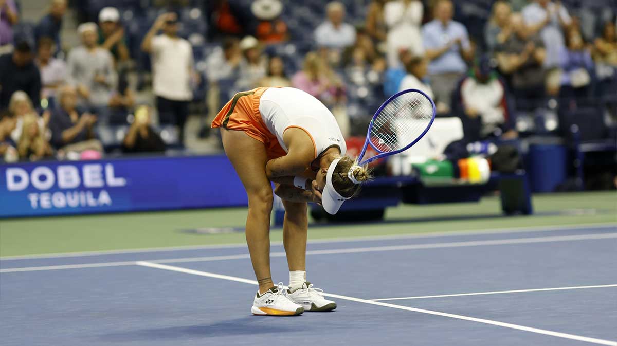Marketa Vondrousova celebrates after match point against Elena Rybakina (KAZ) (not pictured) on day eight of the 2025 US Open tennis championships at Billie Jean King National Tennis Center.