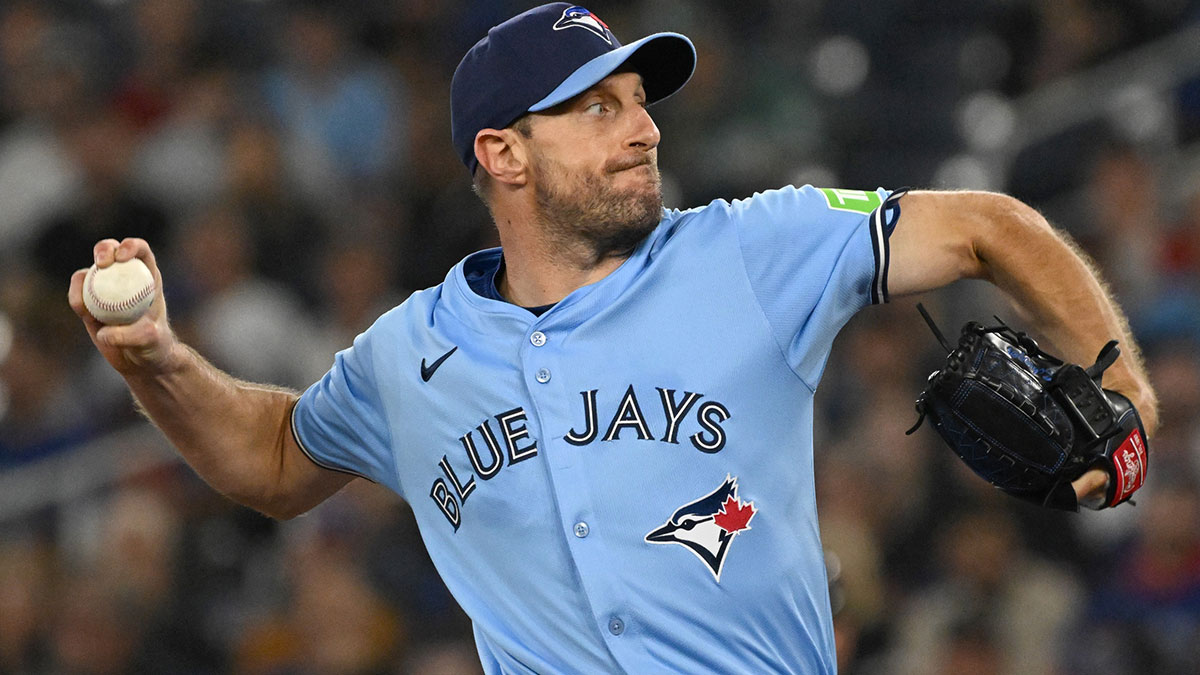 Toronto Blue Jays starting pitcher Max Scherzer (31) delivers a pitch against the Boston Red Sox in the first inning at Rogers Centre.