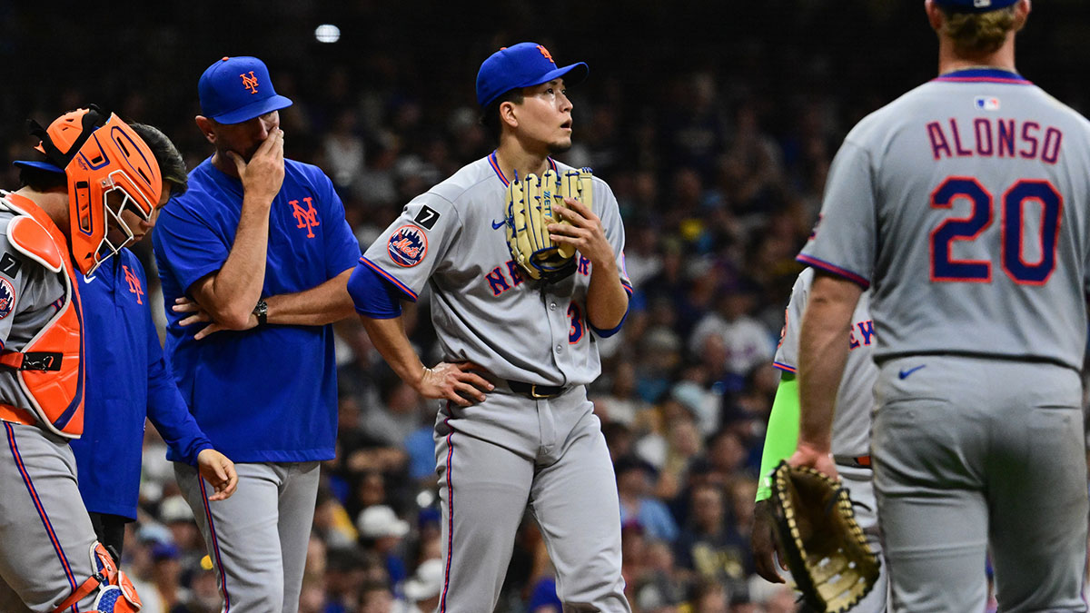 New York Mets starting pitcher Kodai Senga (34) looks on during a mound visit in the fifth inning against the Milwaukee Brewers.