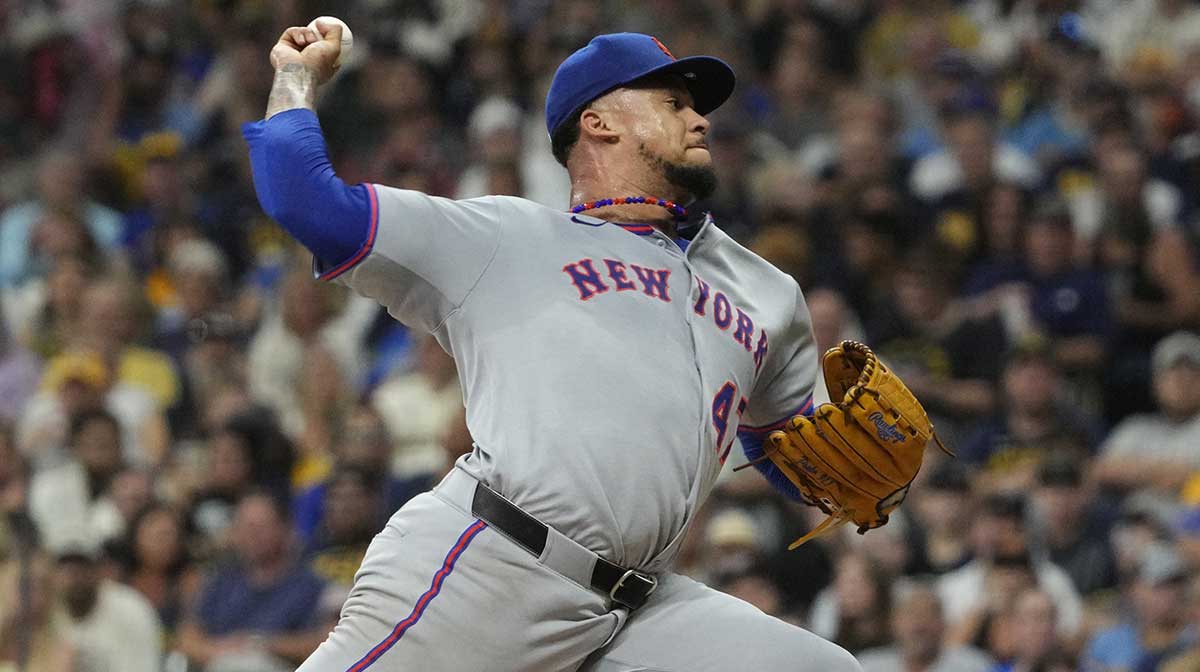 New York Mets pitcher Frankie Montas (47) delivers a pitch against the Milwaukee Brewers in the second inning at American Family Field.