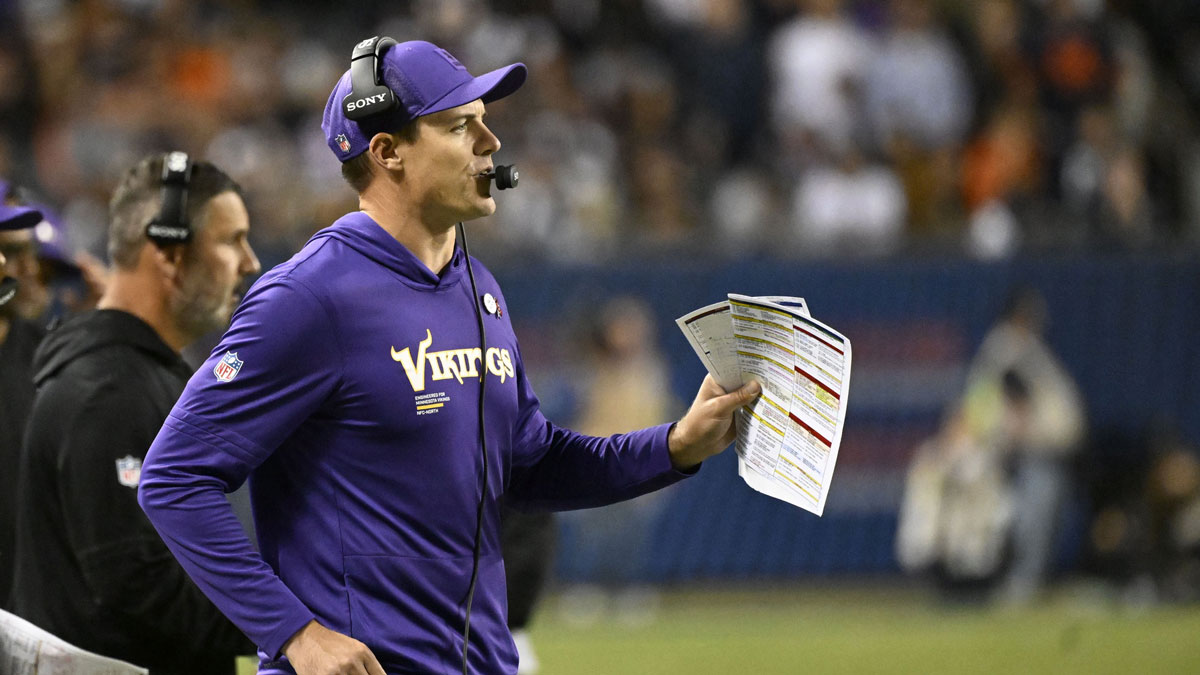 Minnesota Vikings head coach Kevin O'Connell reacts during the second half at Soldier Field.