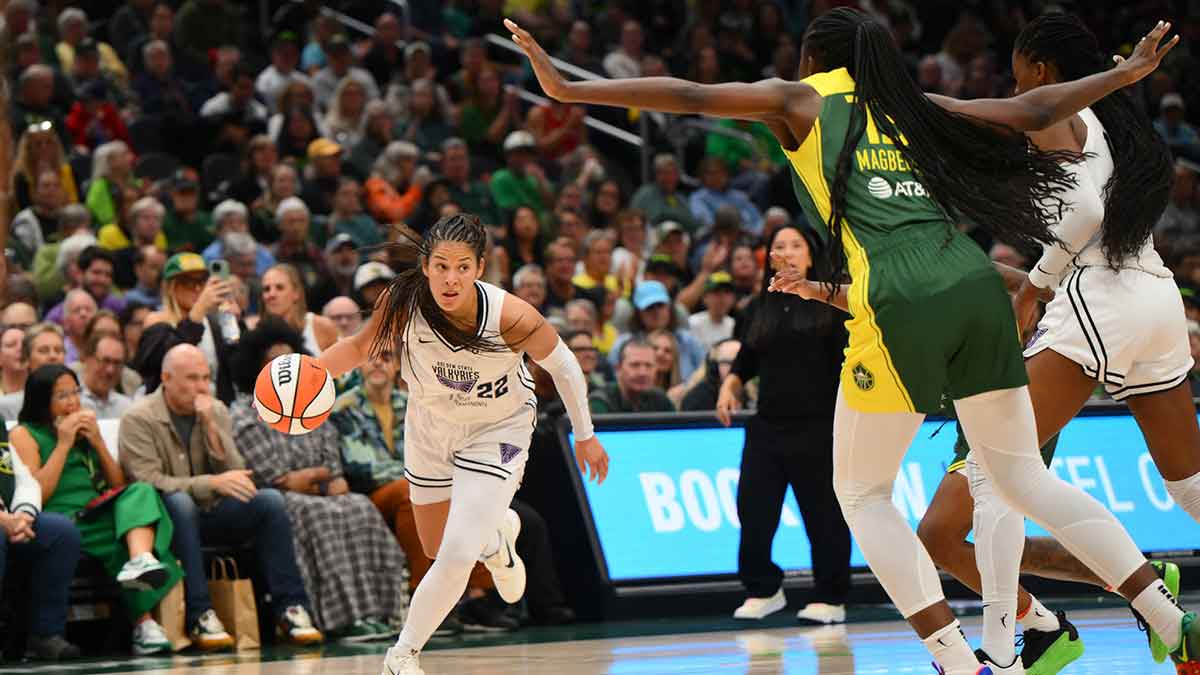 Golden State Valkyries guard Veronica Burton (22) dribbles the ball during the second half against the Seattle Storm at Climate Pledge Arena. 