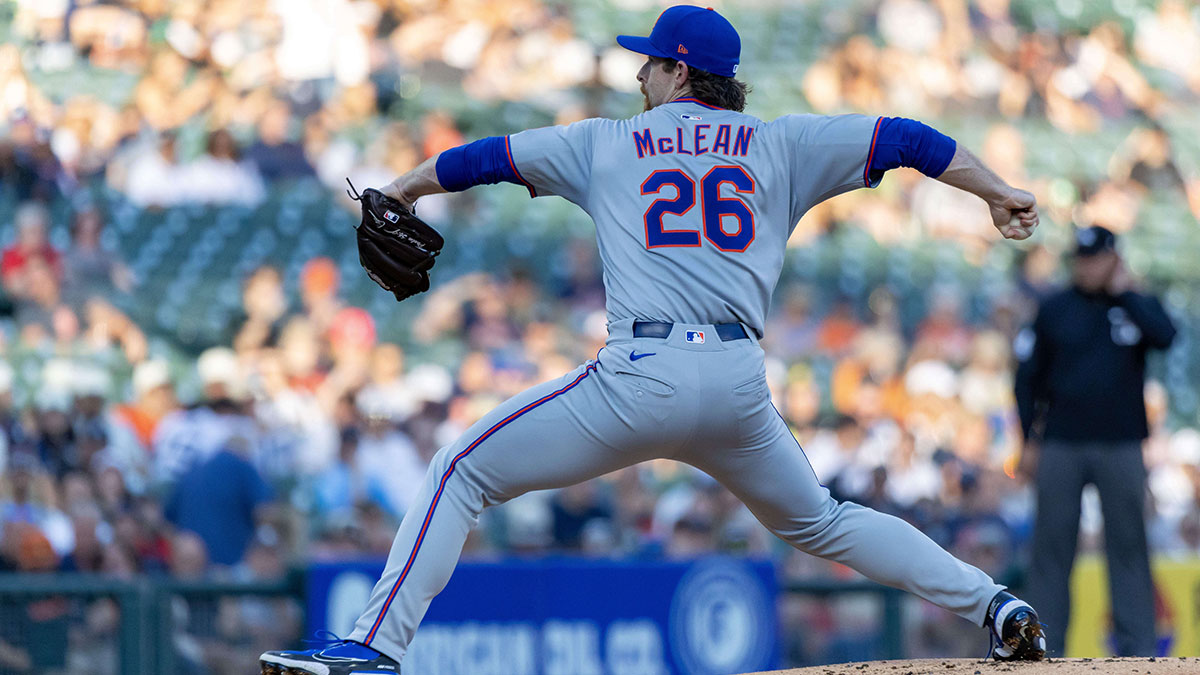 New York Mets starting pitcher Nolan McLean (26) delivers in the first inning against the Detroit Tigers at Comerica Park. 