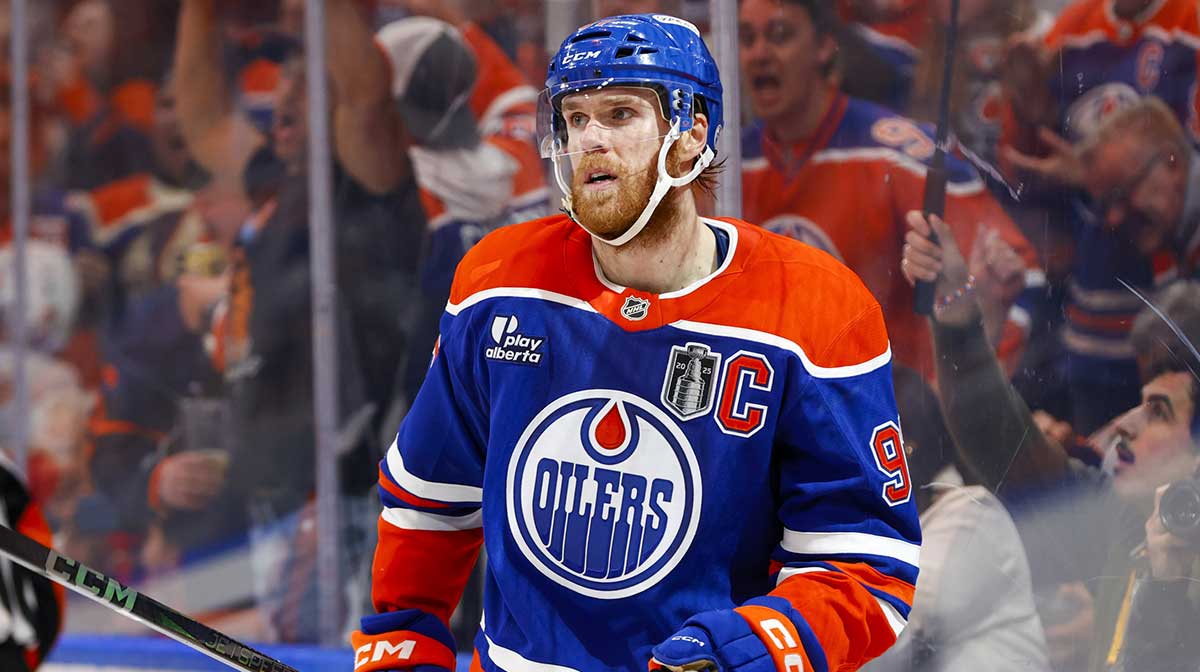 Mark Carney jokes about Connor McDavid’s contract while highlighting the Oilers’ Stanley Cup hopes and the star’s impact on Canada.