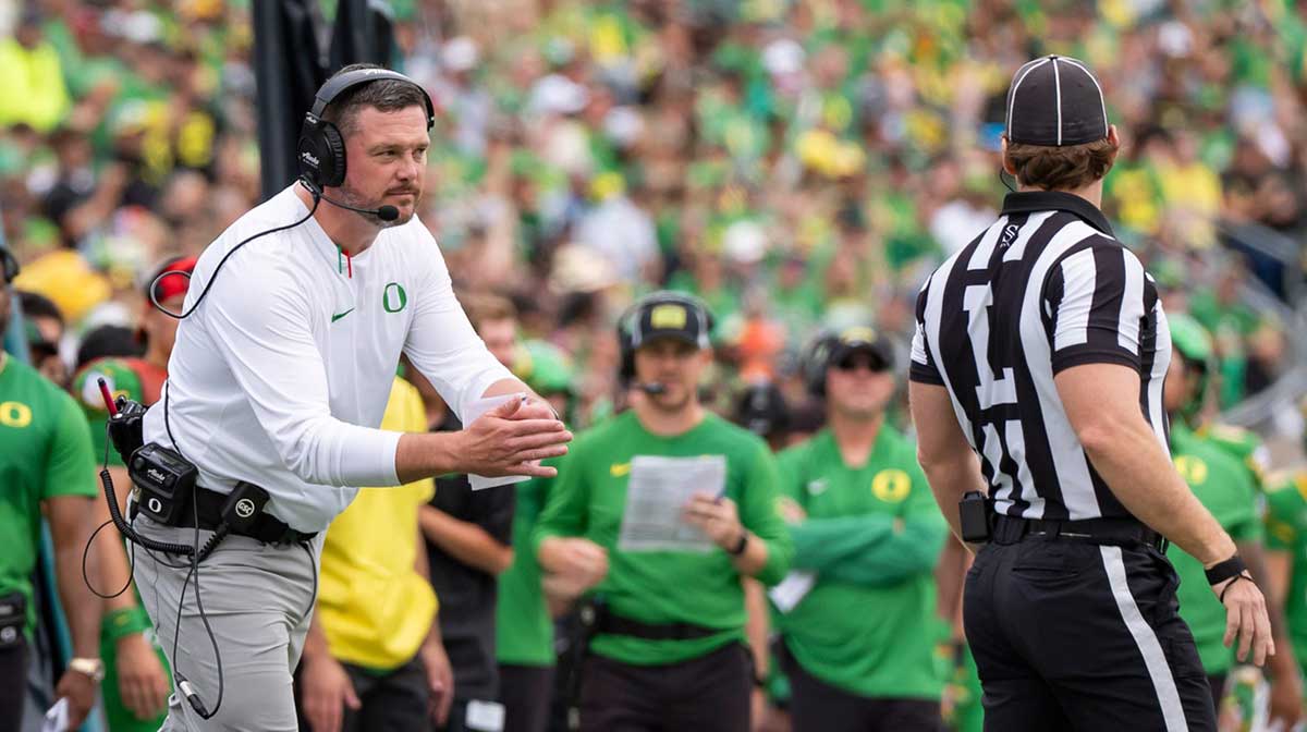 Oregon football takes Georgia’s spot in top 5 of AP Top 25