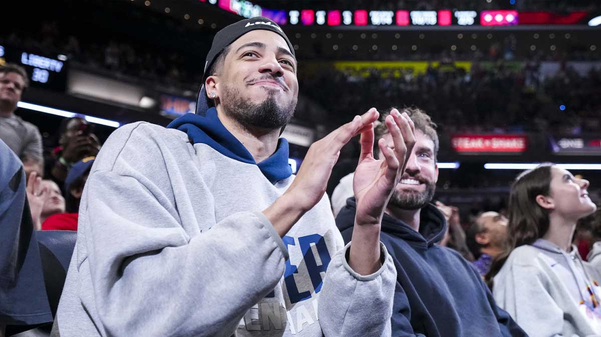 https://wp.clutchpoints.com/wp-content/uploads/2025/09/Pacers-guard-Tyrese-Haliburton-is-introduced.jpg