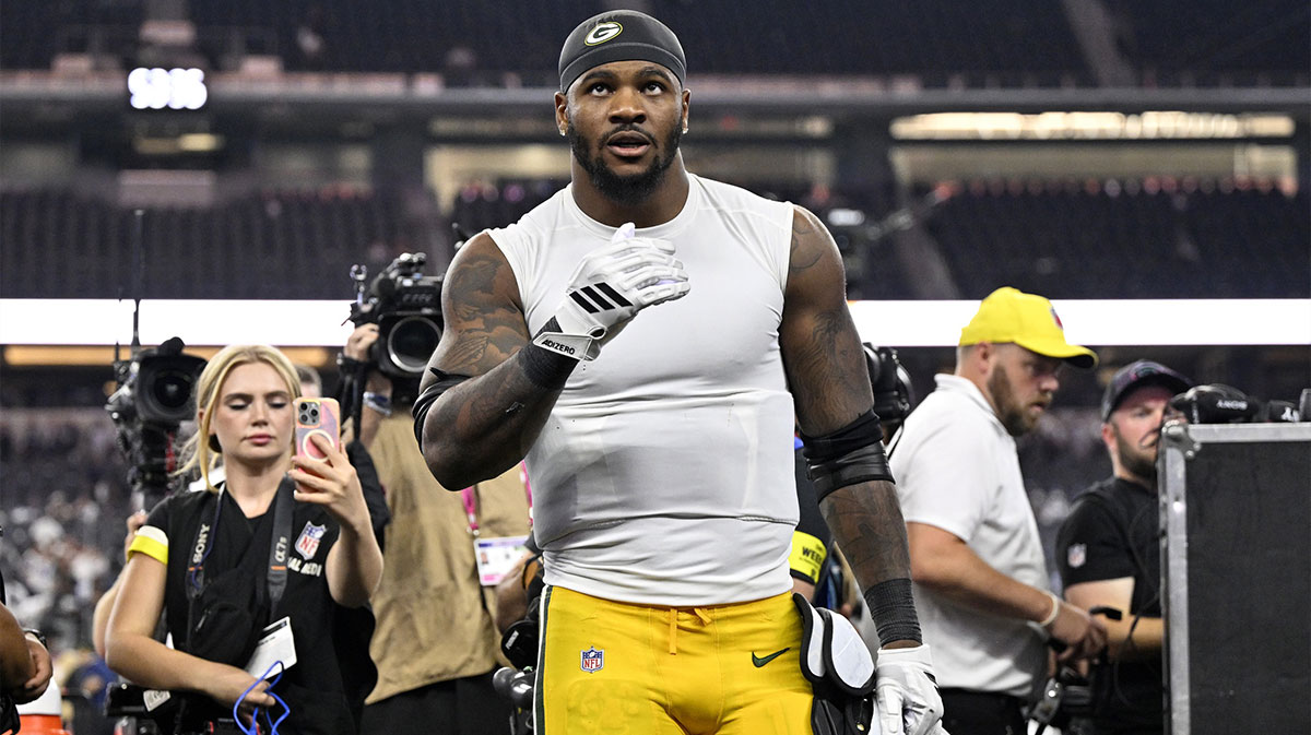 Green Bay Packers defensive end Micah Parsons (1) leaves the field after the game ended in a tie at AT&T Stadium.