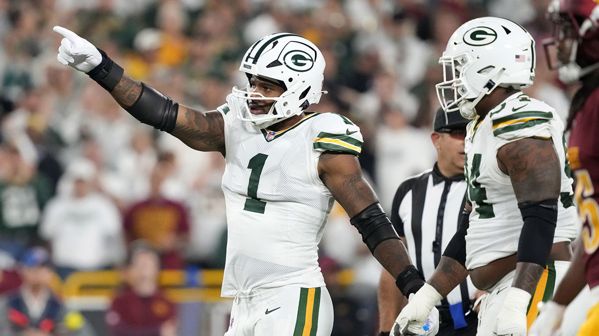 Packers defensive end Micah Parsons (1) reacts in the first quarter against the Washington Commanders at Lambeau Field