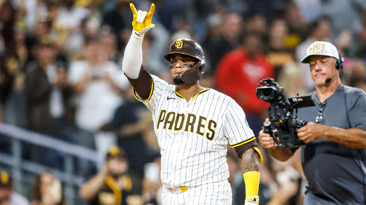 Padres catcher Martin Maldonado (15) celebrates