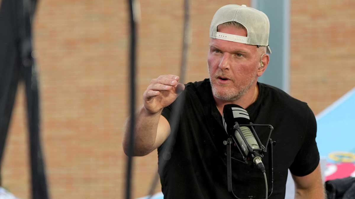 Watch Pat McAfee’s wild high dive pick for Florida-Miami game