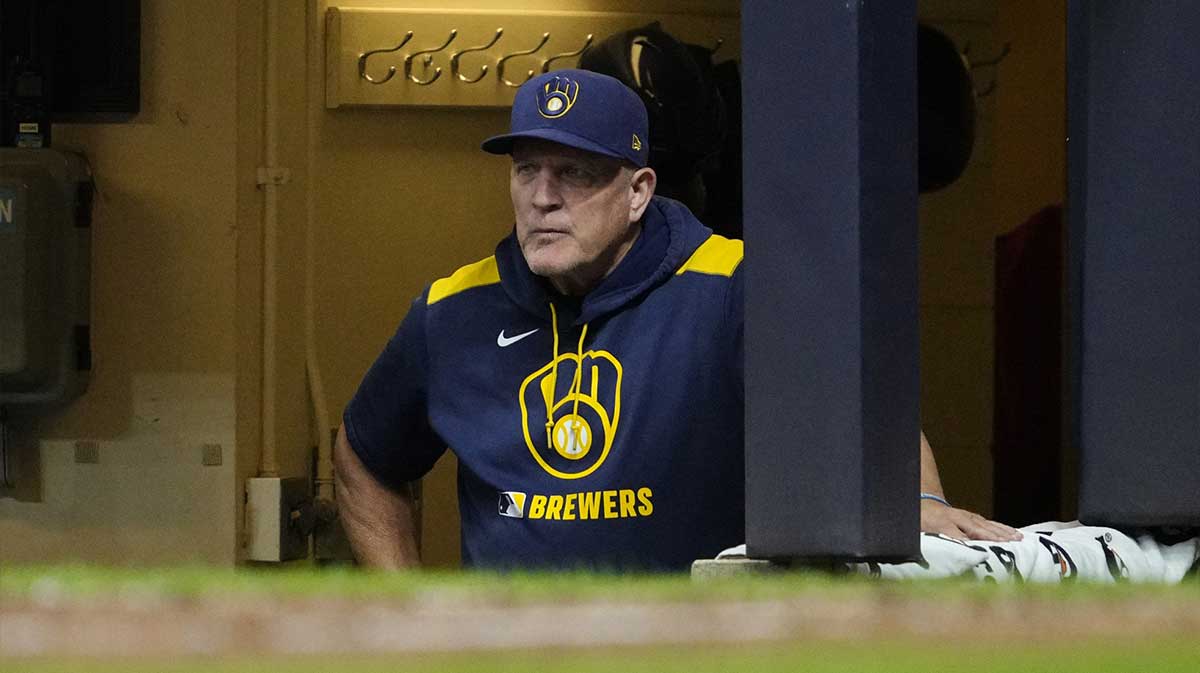Milwaukee Brewers manager Pat Murphy looks out from the dug out against the Arizona Diamondbacks in the seventh inning at American Family Field.