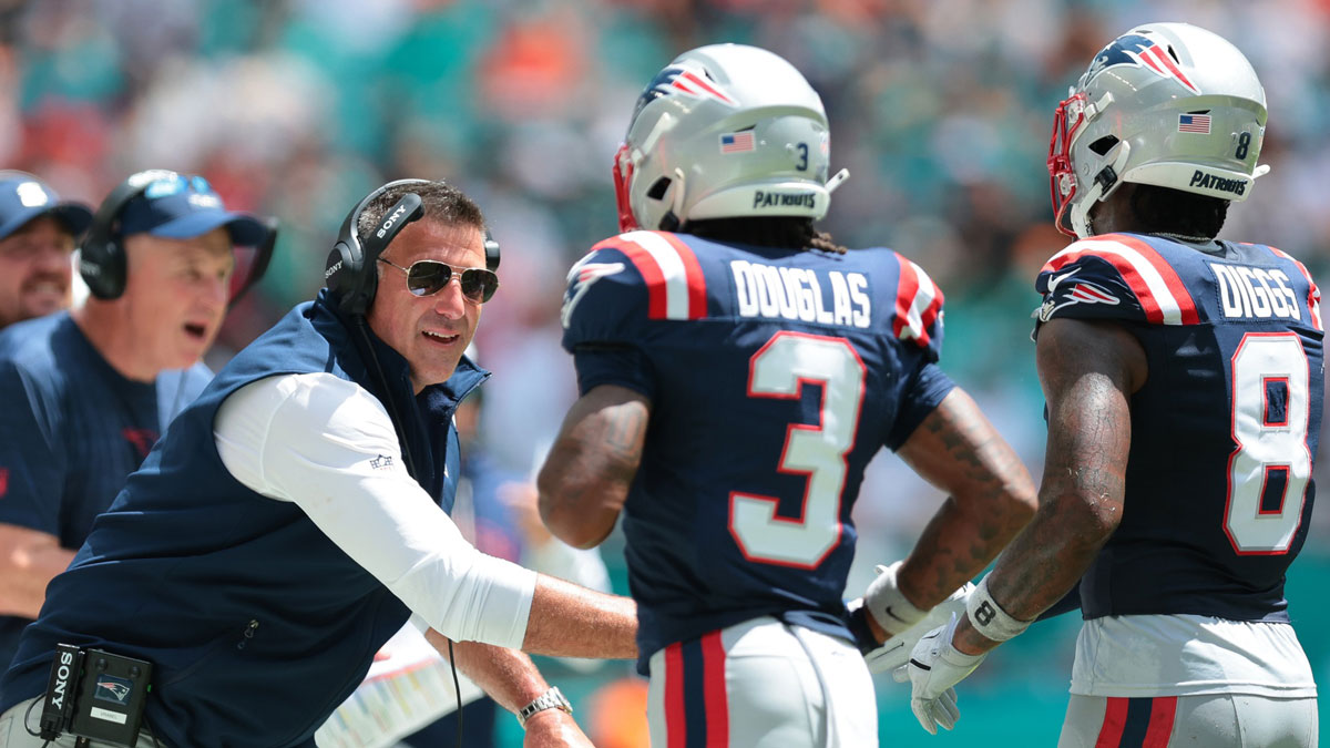 Patriots HC Mike Vrabel cuts through Stefon Diggs’ excuses