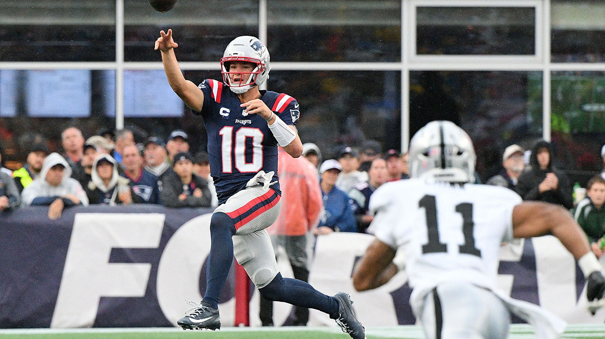 New England Patriots quarterback Drake Maye (10) throws the ball against the Las Vegas Raiders during the second half at Gillette Stadium.