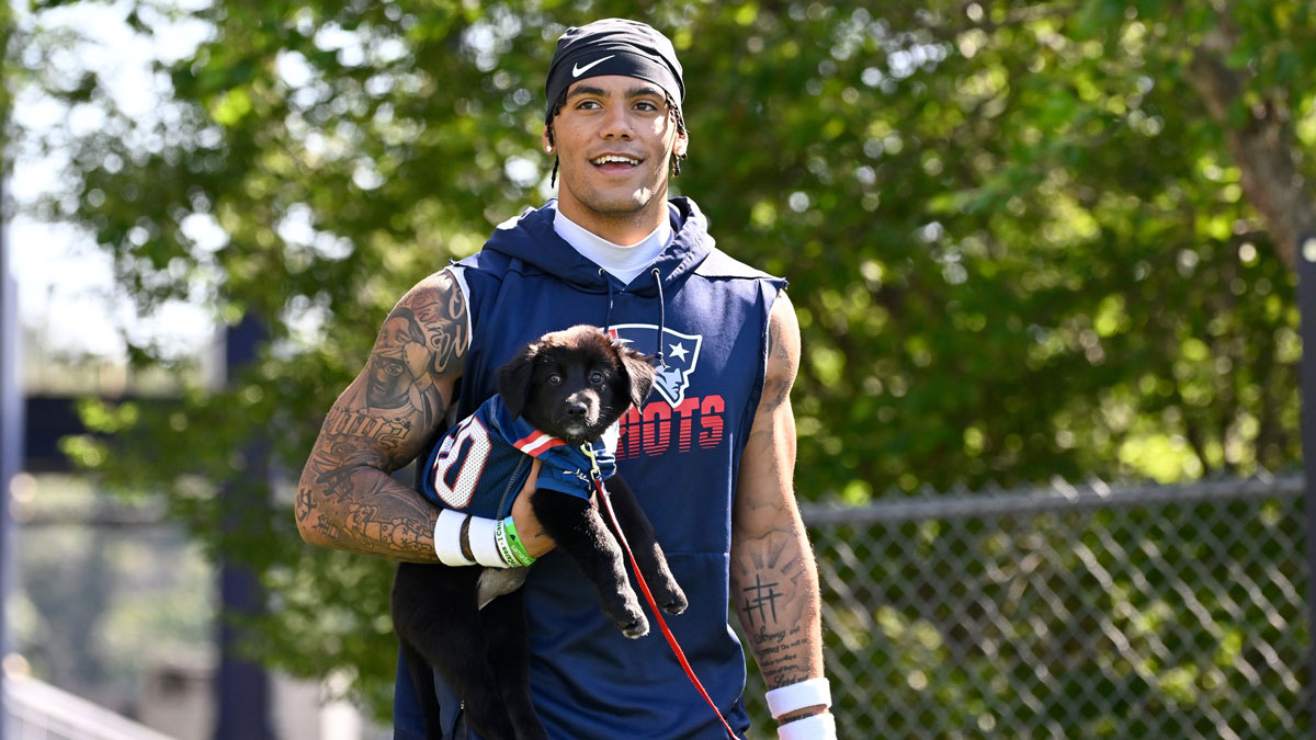 Patriots CB Christian Gonzalez dealt brutal injury update for Steelers game