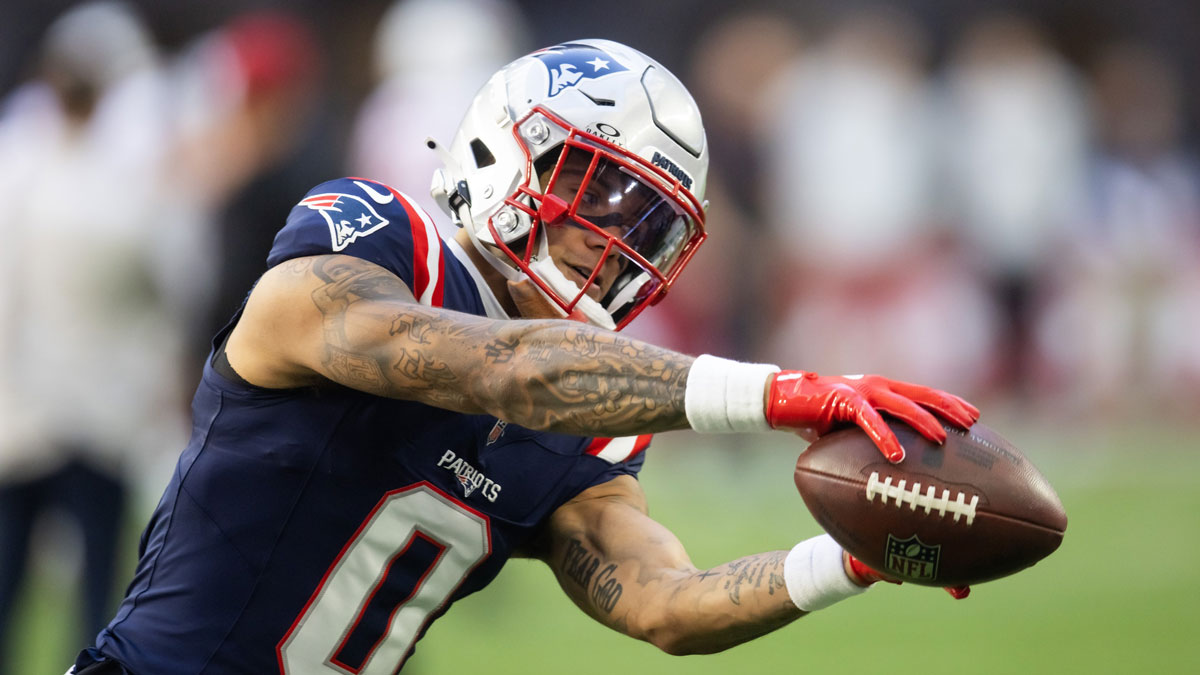 New England Patriots cornerback Christian Gonzalez (0) against the Arizona Cardinals at State Farm Stadium.