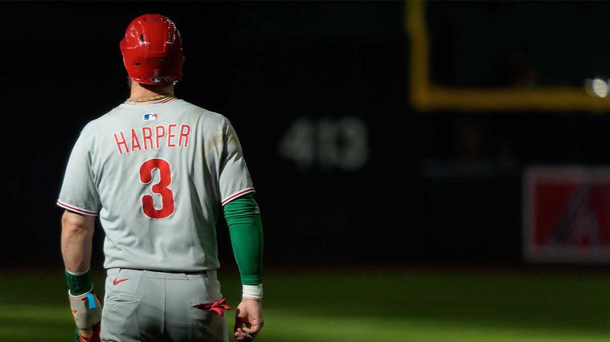 Philadelphia Phillies infielder Bryce Harper (3) returns to second base during the ninth inning against the Arizona Diamondbacks at Chase Field.