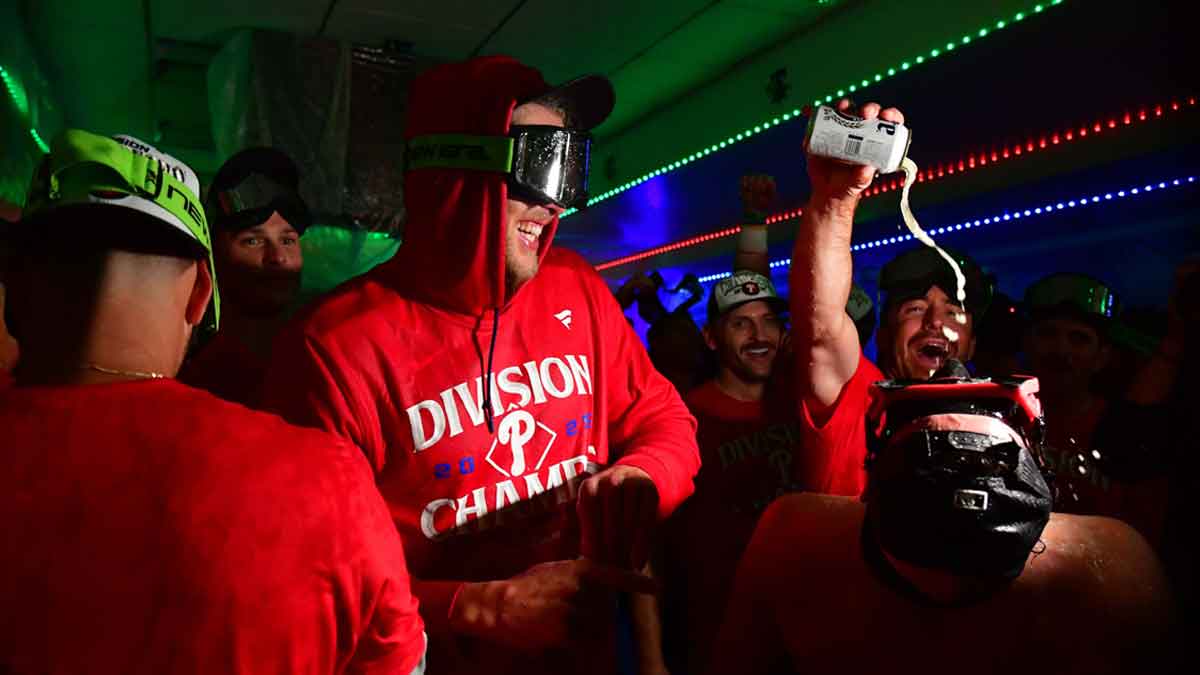 https://wp.clutchpoints.com/wp-content/uploads/2025/09/Phillies-punch-playoff-ticket-clinch-NL-East.jpg