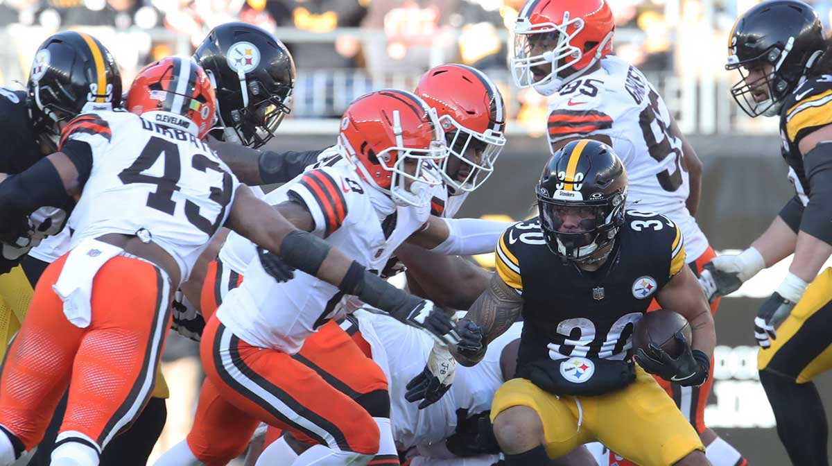 Cam Heyward reacts to Jaylen Warren extension amid his own Steelers contract dispute