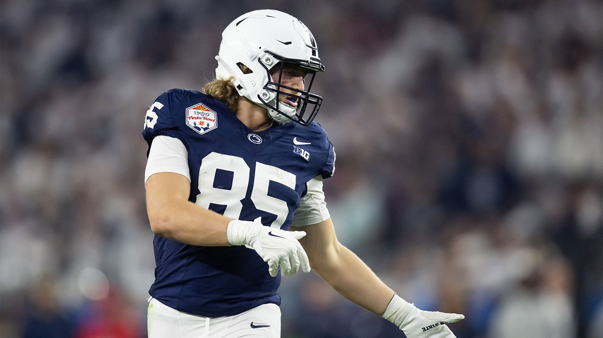 Penn State Nittany Lions tight end Luke Reynolds (85) against the Boise State Broncos during the Fiesta Bowl at State Farm Stadium.