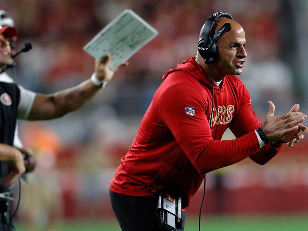 49ers news: Robert Saleh's request to fans before leading defense