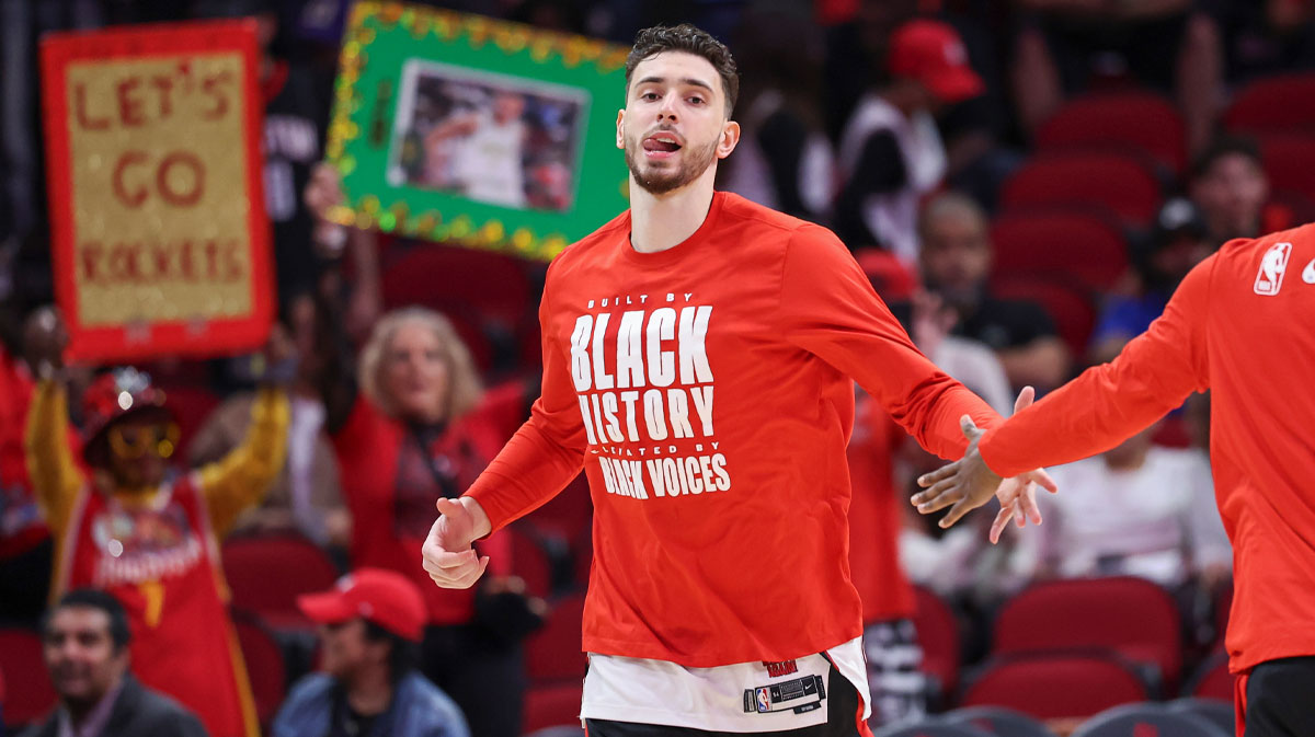 Houston Rockets center Alperen Sengun (28) warms up before the game against the Milwaukee Bucks at Toyota Center.