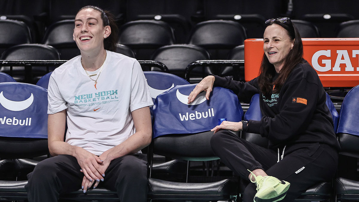New York Liberty forward Breanna Stewart (30) talks with head coach Sandy Brondello prior to the game against the Chicago Sky at Barclays Center.