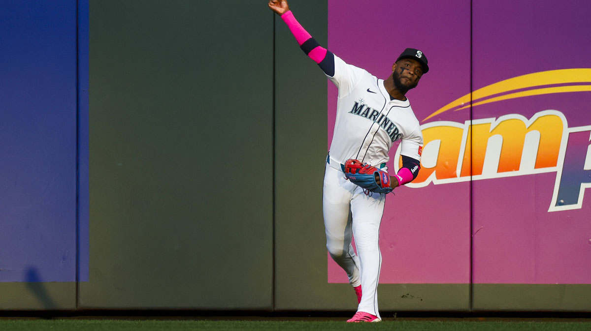 Mariners news: Seattle gets outfield boost amid postseason push