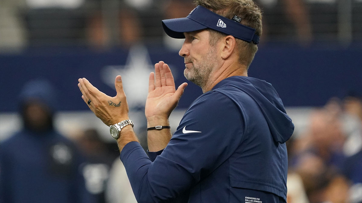 Dallas Cowboys head coach Brian Schottenheimer looks on before the game against the New York Giants at AT&T Stadium. Mandatory Credit: Raymond Carlin III-Imagn Images