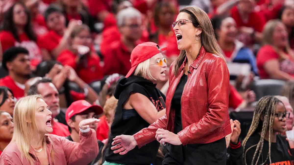 Fever’s Stephanie White pinpoints ‘turning point’ in wild comeback vs. Dream