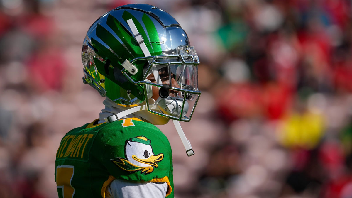 Oregon wide receiver Evan Stewart walks the field during warmups as the Oregon Ducks face the Ohio State Buckeyes Wednesday, Jan. 1, 2025, in the quarterfinal of the College Football Playoff at the Rose Bowl in Pasadena, Calif.
