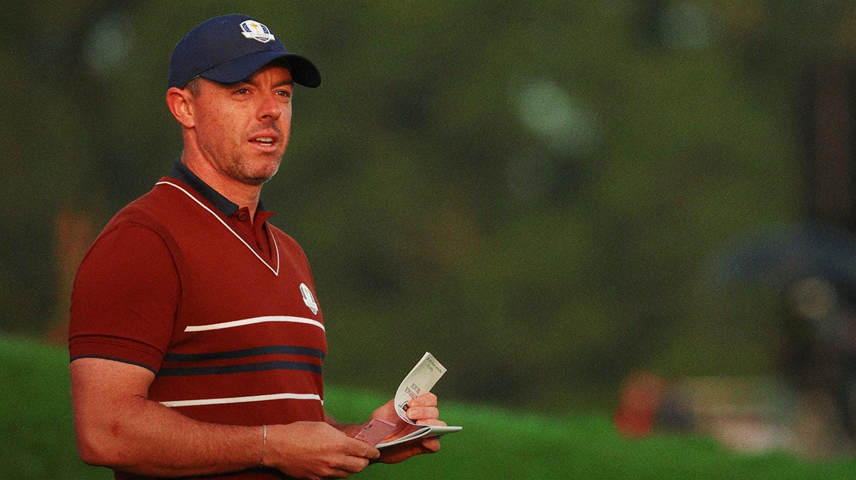 Rory McIlroy sends NSFW message to fans during Ryder Cup