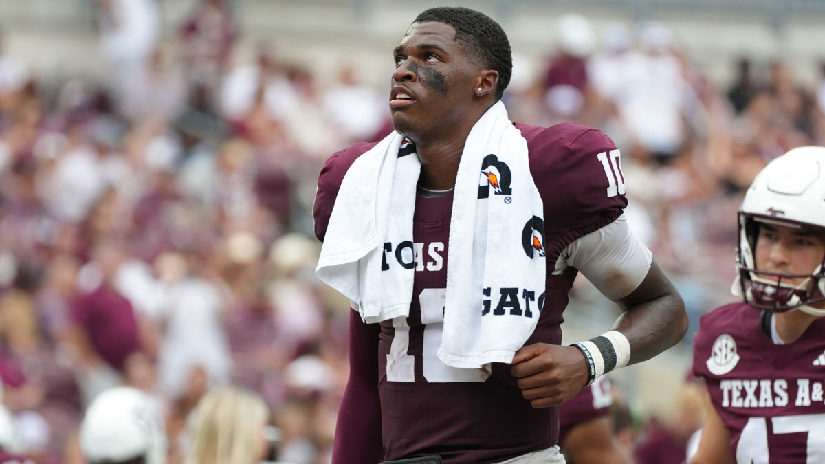 Texas A&M Aggies quarterback Marcel Reed (10) running off the field after the second quarter ends against the Utah State Aggies at Kyle Field.
