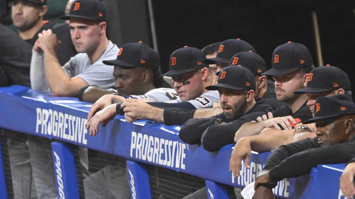 Tigers watch from the dugout in the ninth inning
