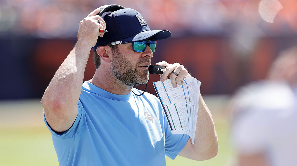 Tennessee Titans head coach Brian Callahan in the first half at Empower Field at Mile High.