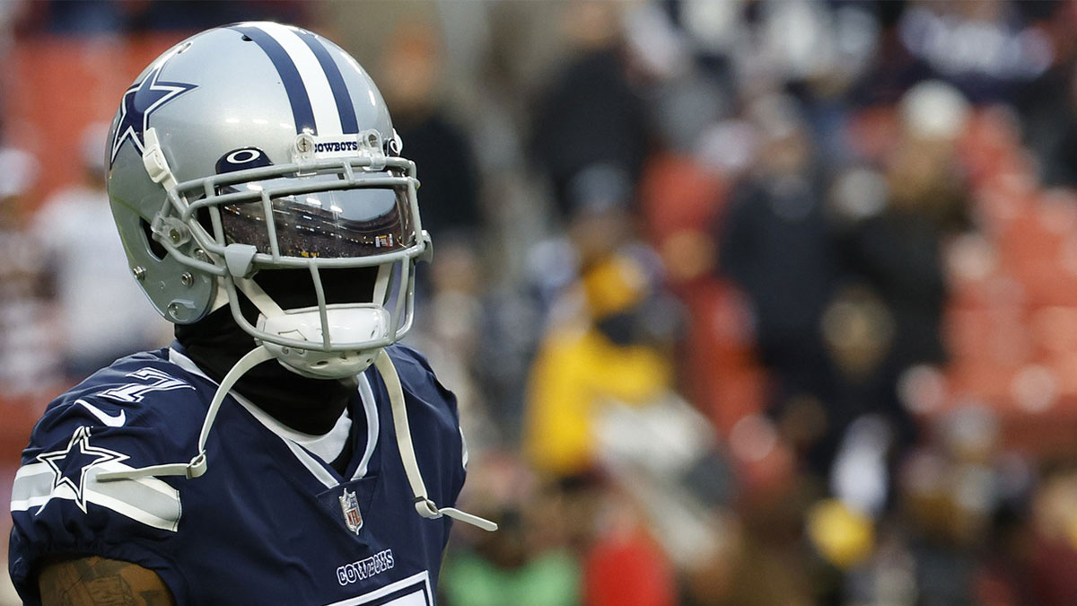Dallas Cowboys cornerback Trevon Diggs (7) stands on the field during warmups prior to the Cowboys' game against the Washington Commanders at FedExField.