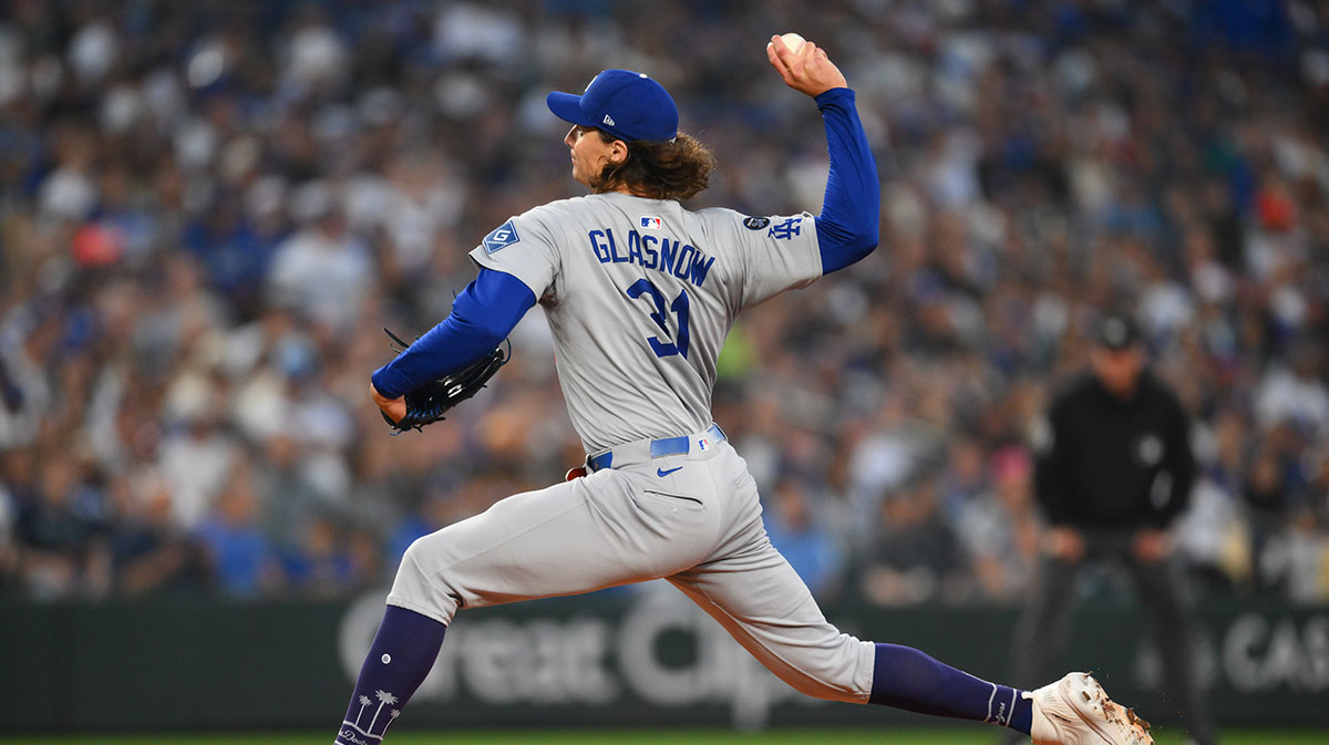 Los Angeles Dodgers starting pitcher Tyler Glasnow (31) pitches to the Seattle Mariners during the first inning at T-Mobile Park. 