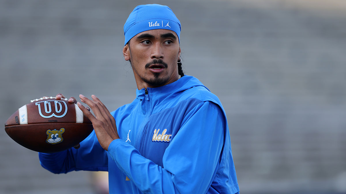 UCLA Bruins quarterback Nico Iamaleava (9) warms up before the game against the New Mexico Lobos at Rose Bowl.