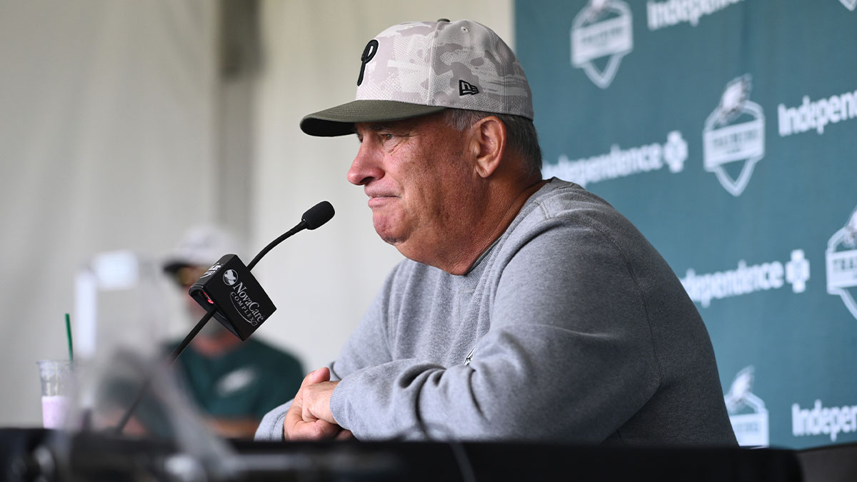 Eagles’ Vic Fangio grabs attention with ‘asterisk’ take on new NFL kicking balls