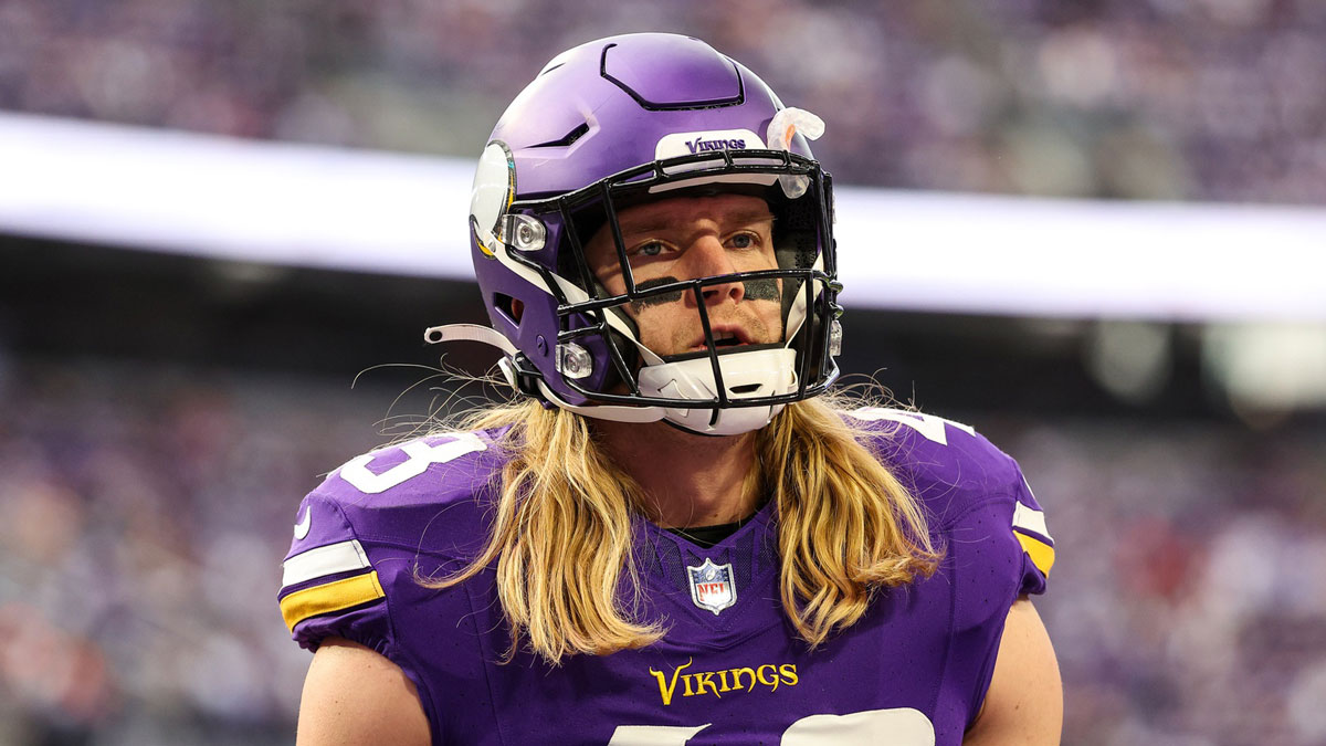 Minnesota Vikings linebacker Andrew Van Ginkel (43) looks on before the game against the Atlanta Falcons at U.S. Bank Stadium.