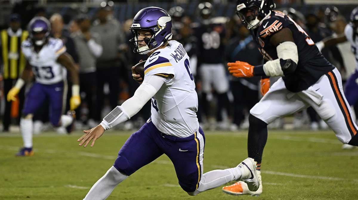 Vikings QB JJ McCarthy strengthens his NFL Comeback Player of the Year case with a stunning performance against the Bears.