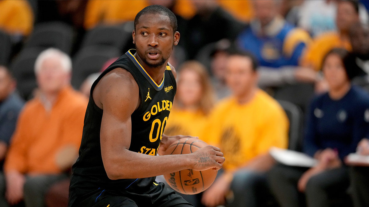 Warriors forward Jonathan Kuminga (00) holds onto the ball against the Minnesota Timberwolves in the fourth quarter during game four of the second round for the 2025 NBA Playoffs at Chase Center