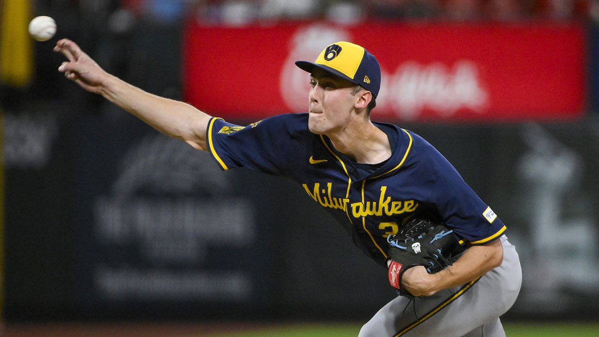 Milwaukee Brewers starting pitcher Jacob Misiorowski (32) pitches against the St. Louis Cardinals during the second inning at Busch Stadium.