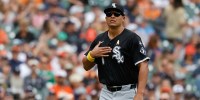 Chicago White Sox manager Will Venable (1) walks back to the dugout in the eighth inning against the Detroit Tigers at Comerica Park.