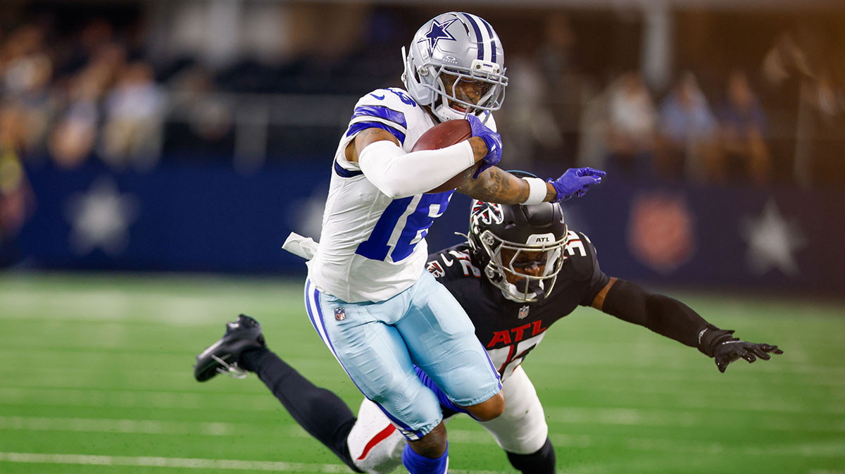 Dallas Cowboys wide receiver Jalen Cropper (16) makes a catch during the first quarter against the Atlanta Falcons at AT&T Stadium.