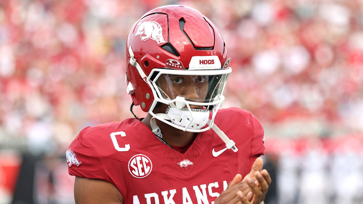 Arkansas Razorbacks quarterback Taylen Green (10) during the second quarter against the Arkansas State Red Wolves at War Memorial Stadium.