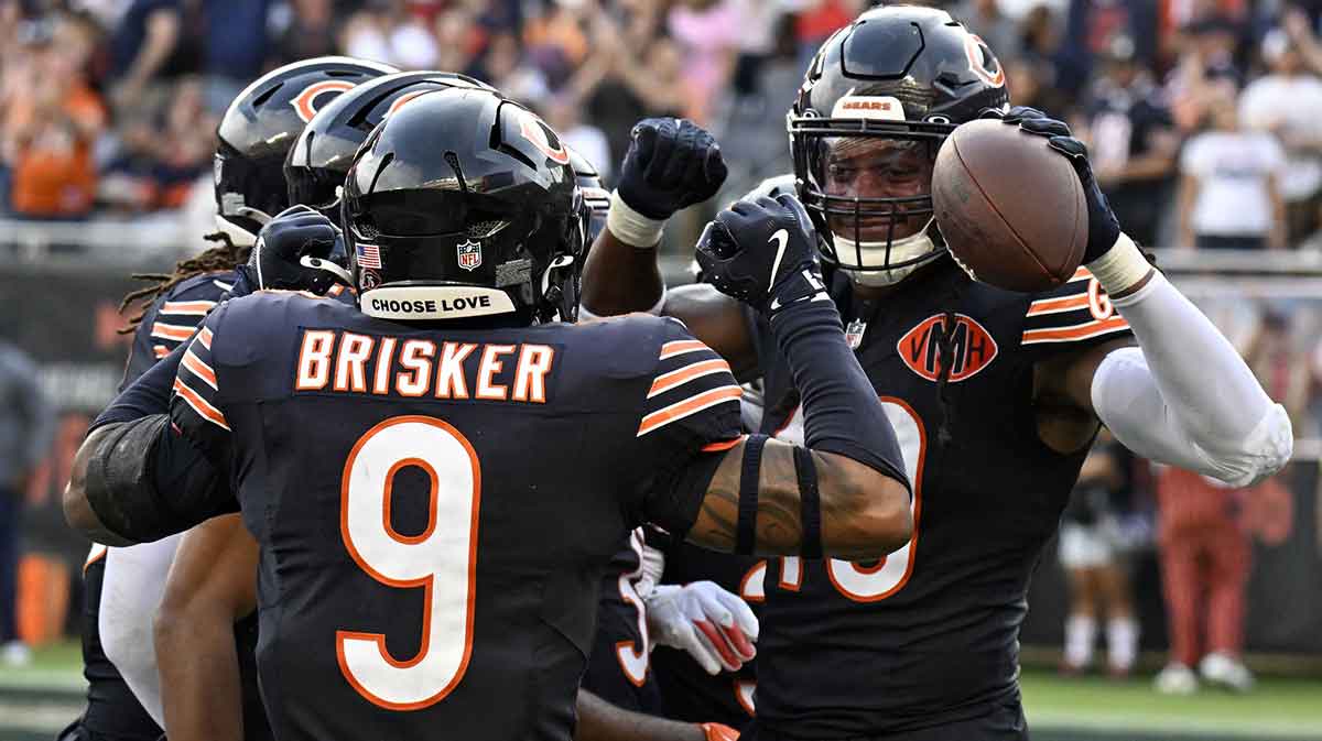 Bears’ Ben Johnson singles out 2 players for run D success vs. Commanders