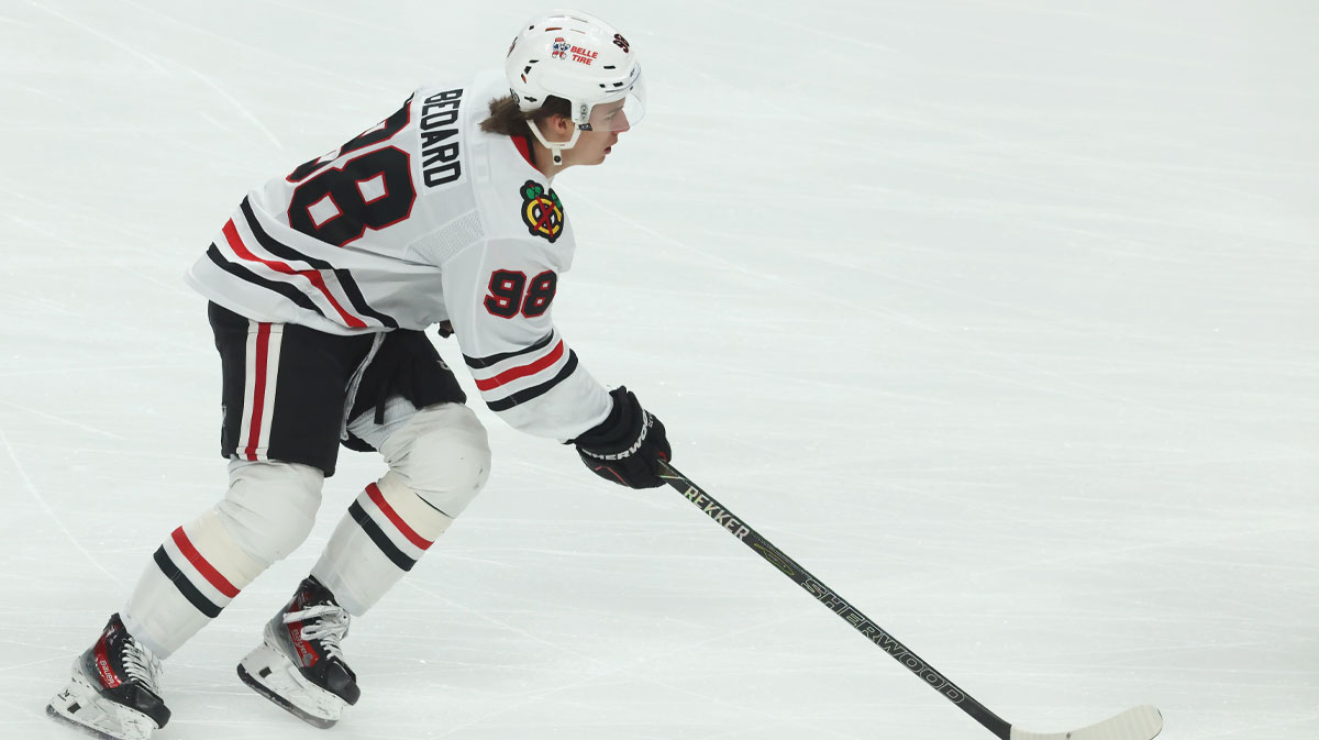 Blackhawks star Connor Bedard floats beautiful assist amid Blues blowout